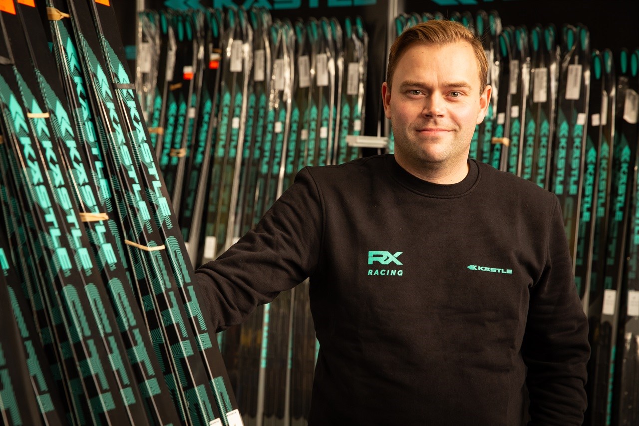 X-COUNTRYSJEF: Amund Hesstvedt er country manager for det norske datterselskapet til Kästle. <br/>Foto: Hans Petter Hval