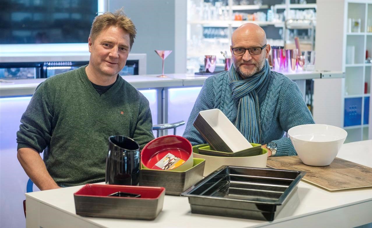 Melamin er blitt mye mer spennende de siste årene. Her viser Ole Terje og Jørn noe av Culinas utvalg.