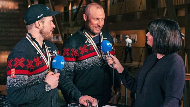 Kjetil Jansrud og Aksel Lund Svindal stilte med Åre-genseren hos Line Andresen fra NRK i VM-studioet i Åre i februar. NRK registrerte 714.000 seere da Aksel Lund Svindal satte utfor for siste gang lørdag 9. februar. 