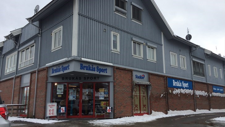Brukås Sport i Bø i Telemark er en av tre sportsbutikker i bygda. Nå har også Sport Outlet kommet til stedet. ARKIVFOTO: SPORT