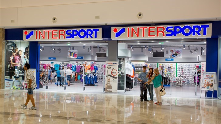 NY STRATEGI: Flere Intersport-butikken i Europa får ny profil.