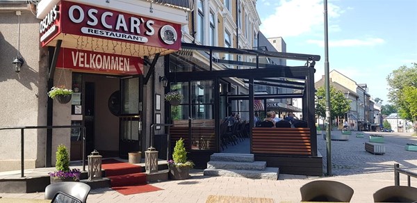 Oscars Restaurant & Sports Bar