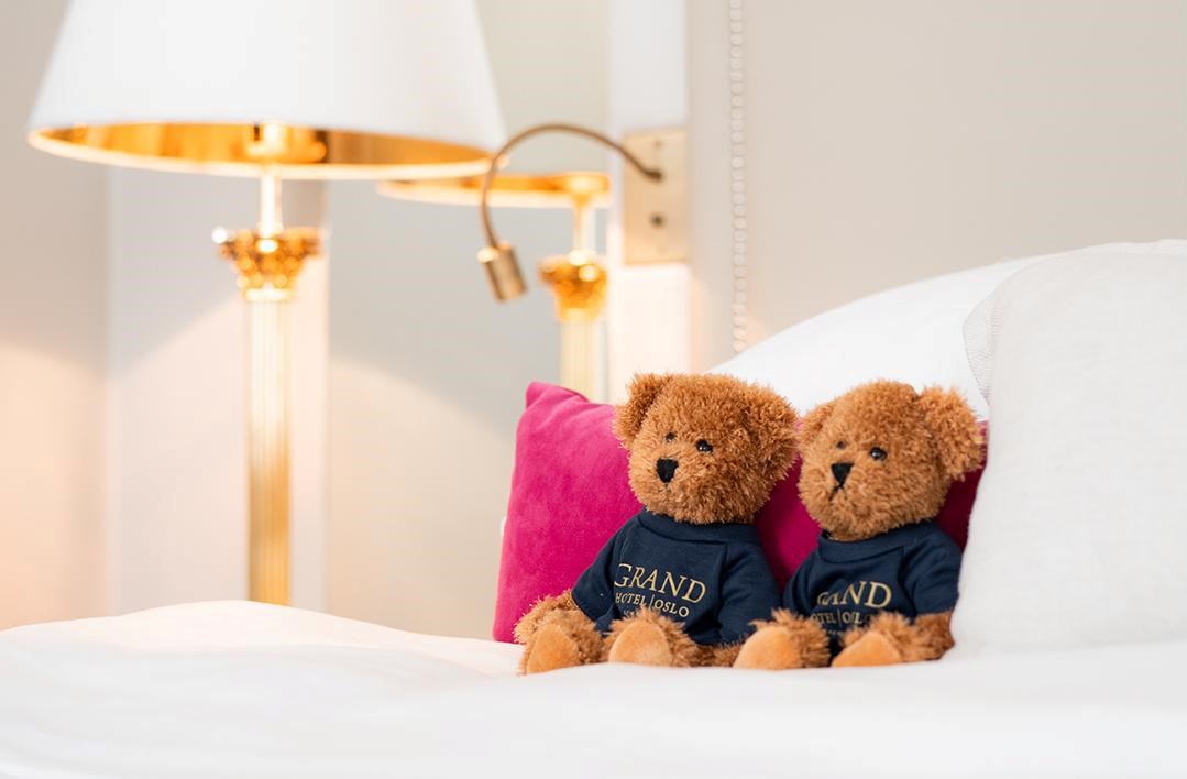 Teddy bears in bed at Grand Hotel Oslo