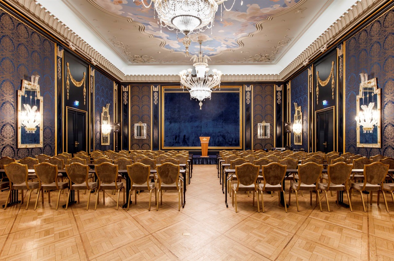 Rococo regnes som en av de vakreste bankettsalene i Norge