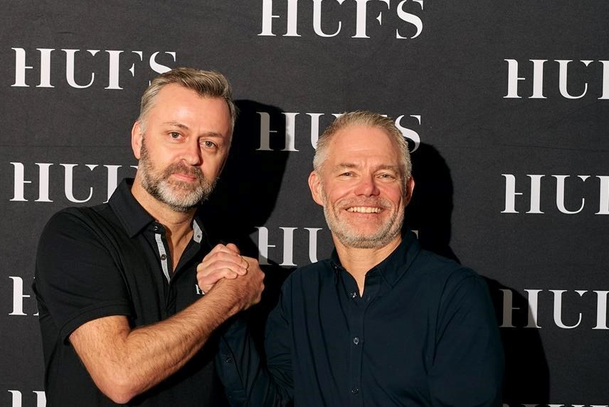 HUFS og HeadBrands – Et spennende nytt partnerskap i Norge.  Stian Støp, grunnlegger av HUFS, og Fredrik Gelkner, administrerende direktør i HeadBrands, lover  at alliansen skaper utvikling og nye muligheter for frisørene.